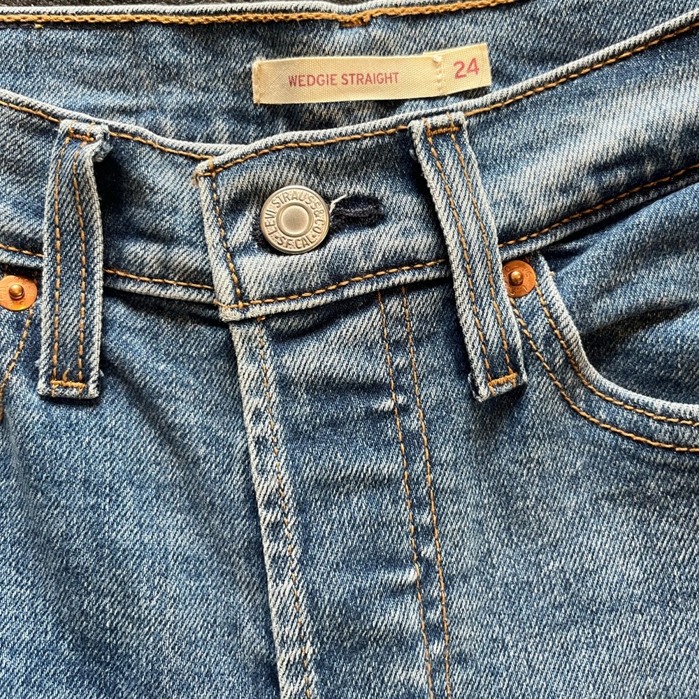 Levi’s Wedgie straight jeans